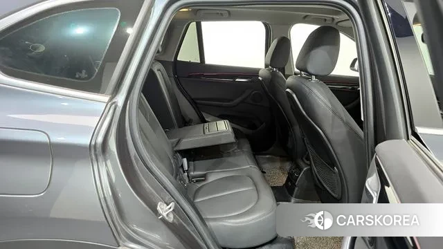 BMW X1 (F48) 2022 Серый из Кореи, фото 3