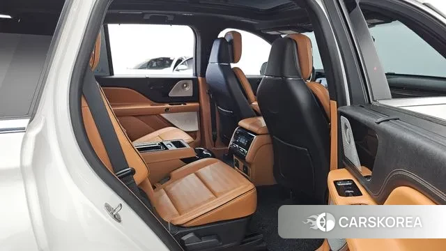 Lincoln Aviator 2nd generation 2020 Белый из Кореи, фото 3