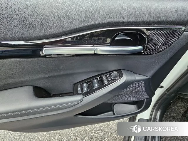 Kia The New Seltos 2023 Белый из Кореи, фото 3