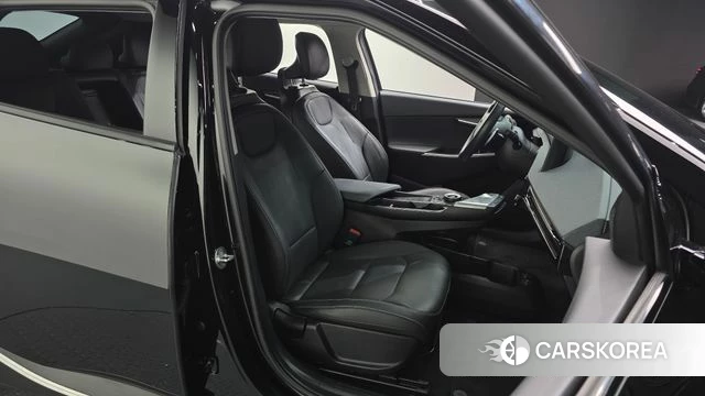 Kia EV6 2022 Черный из Кореи, фото 3