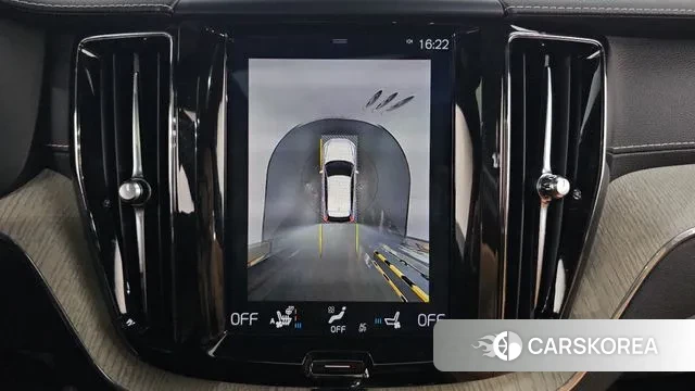 Volvo XC60 second Generation 2018 Белый из Кореи, фото 3