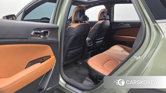 Kia Sportage 5th Generation 2023 Темно-зеленый из Кореи, фото 3