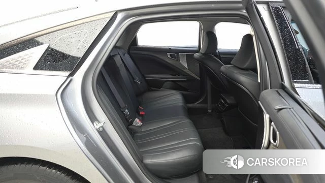 Kia K8 2023 Серебристо-серый из Кореи, фото 3