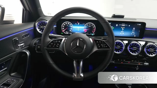Mercedes-Benz A-Class W177 2025 Белый из Кореи, фото 3