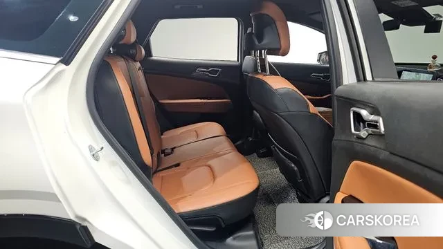 Kia Sportage 5th Generation 2023 Белый из Кореи, фото 3