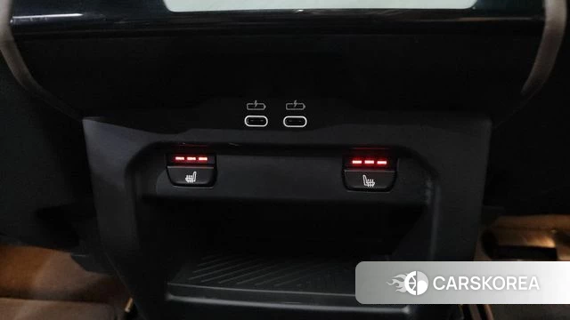 BMW 5 Series (G60) 2024 Черный из Кореи, фото 3