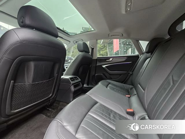 Audi A7 2021 Белый из Китая, фото 3