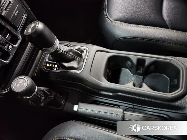 Jeep Wrangler (JL) 2024 Белый из Кореи, фото 3