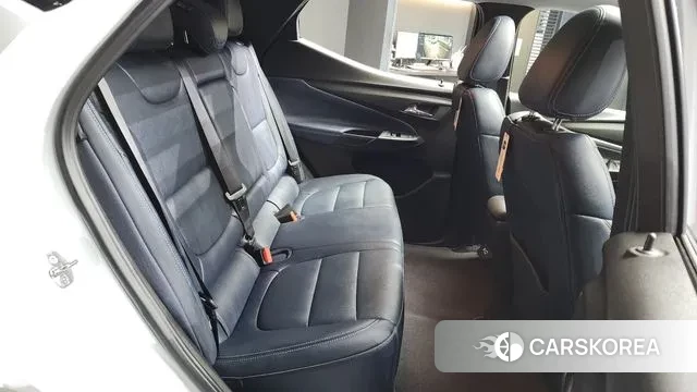 Chevrolet (GM Daewoo) Bolt EUV 2023 Белый из Кореи, фото 3