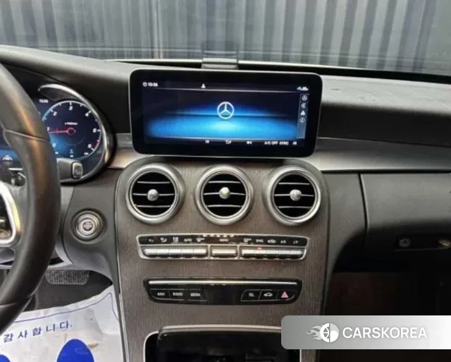 Mercedes-Benz C-Class W205 2021 Белый из Кореи, фото 3