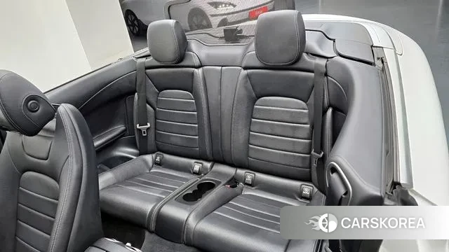 Mercedes-Benz C-Class W205 2018 Белый из Кореи, фото 3