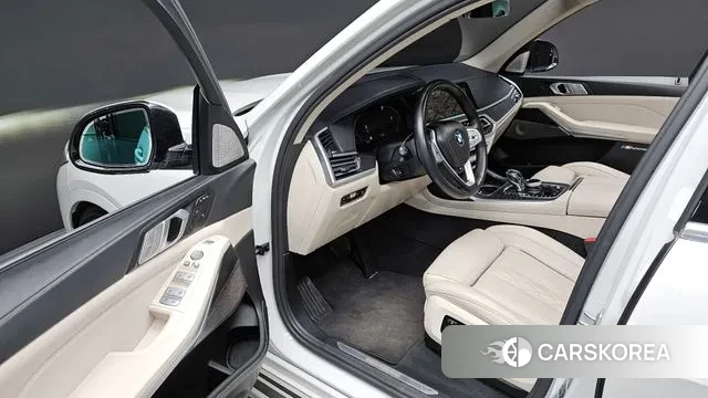 BMW X7 (G07) 2021 Белый из Кореи, фото 3