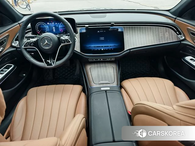 Mercedes-Benz E-class 2024 Черный из Китая, фото 3