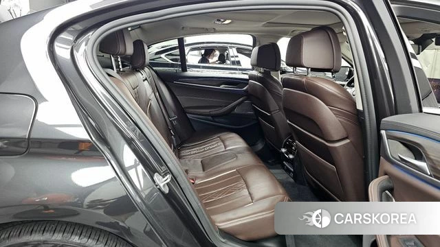 BMW 5 Series (G30) 2021 Серый из Кореи, фото 3