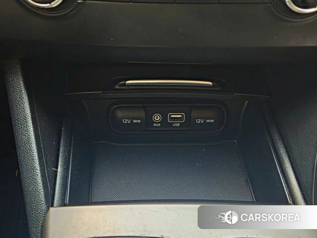 Kia The New K5 2nd generation 2019 Белый из Кореи, фото 3
