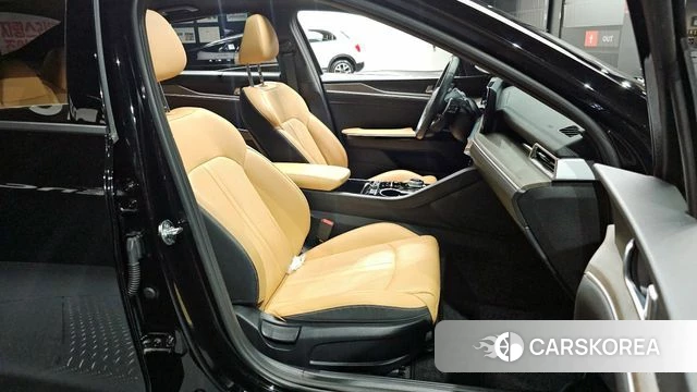 Kia K5 3rd generation 2022 Черный из Кореи, фото 3