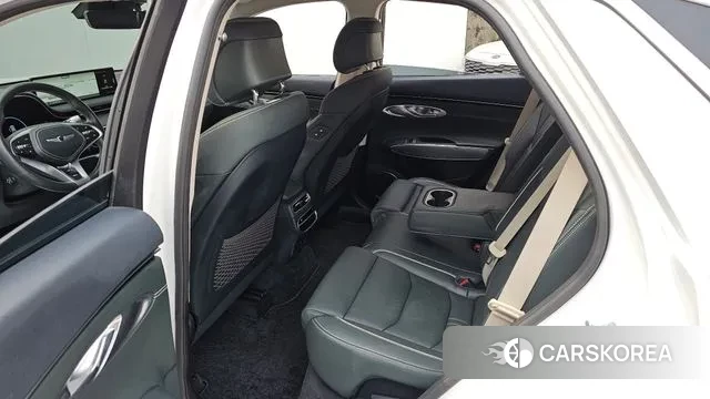 Genesis Electrified GV70 2022 Белый из Кореи, фото 3