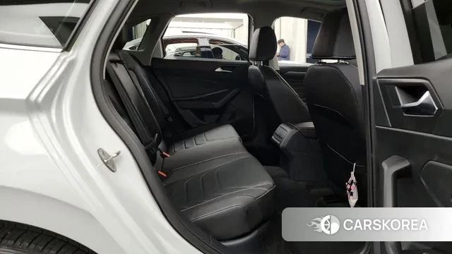 Volkswagen 7th Generation of Jetta 2023 Белый из Кореи, фото 3