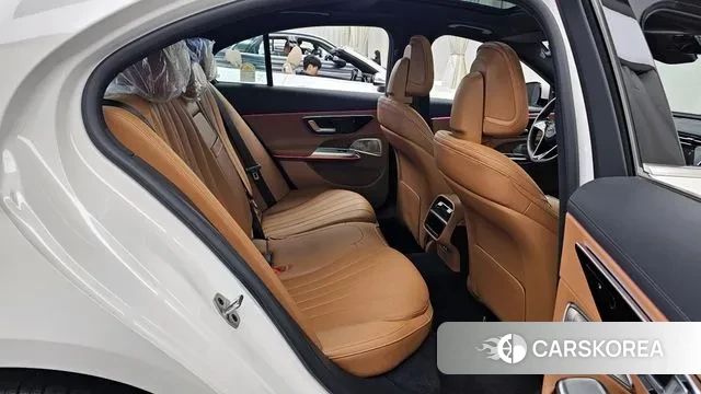 Mercedes-Benz E-Class W214 2025 Белый из Кореи, фото 3