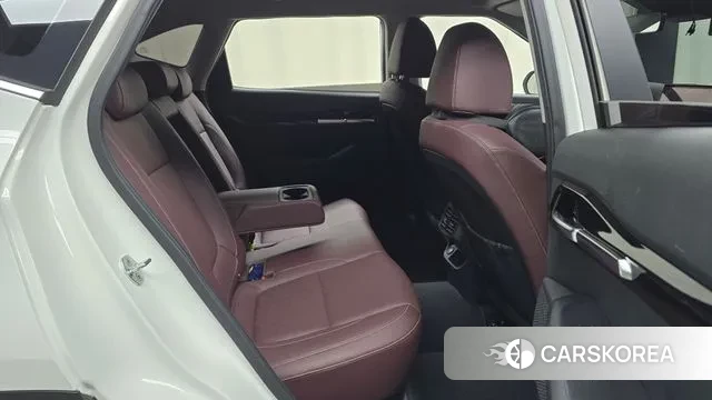 Kia Seltos 2022 Белый из Кореи, фото 3