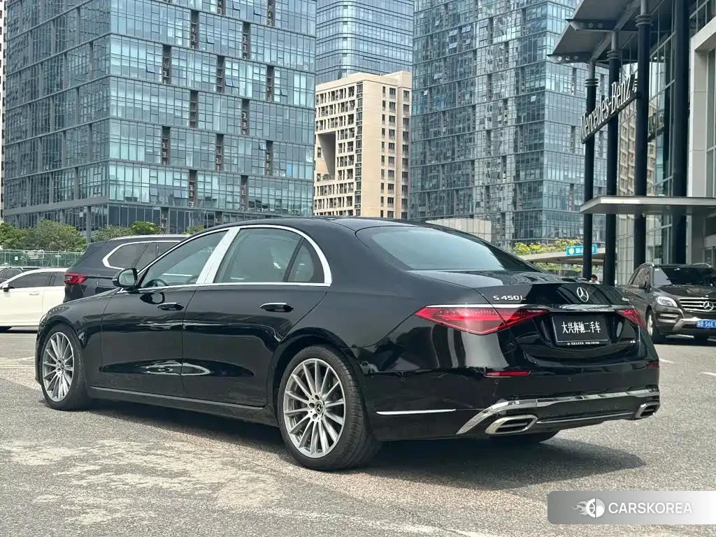 Mercedes-Benz S-Class 2024 Черный из Китая, фото 3