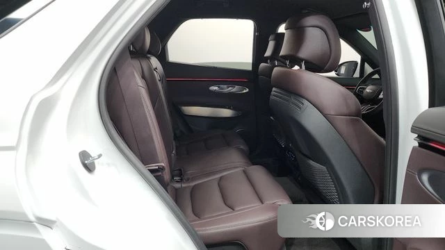 Genesis GV70 2025 Белый из Кореи, фото 3