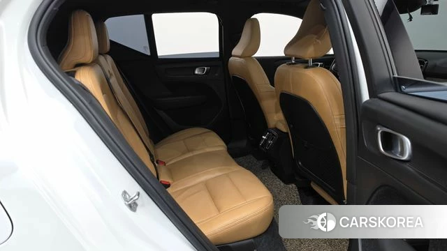 Volvo XC40 2020 Белый из Кореи, фото 3