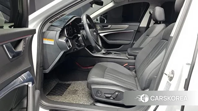 Audi A6 (C8) 2021 Белый из Кореи, фото 3