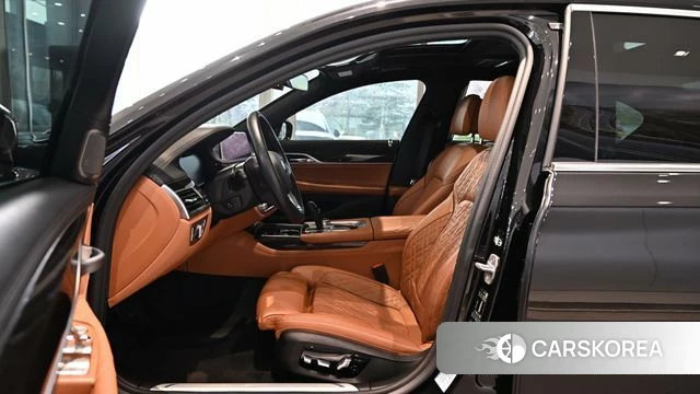 BMW 7 Series (G11) 2019 Черный из Кореи, фото 3