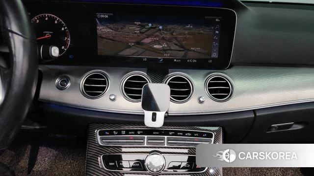 Mercedes-Benz E-Class W213 2018 Белый из Кореи, фото 3