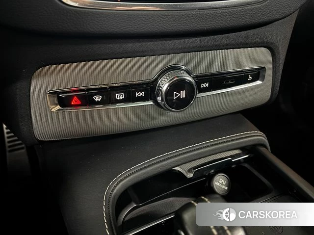 Volvo XC90 second Generation 2021 Белый из Кореи, фото 3