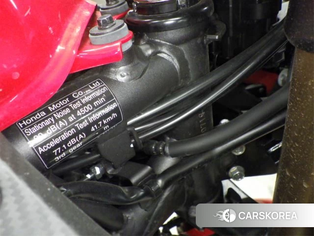 Проданный Honda CBR400R id 4184943 из Японии, фото 3