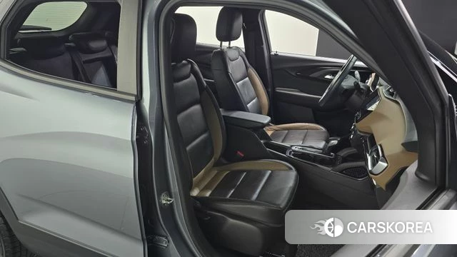 Chevrolet (GM Daewoo) Trailblazer 2020 Серебряный двухцветный из Кореи, фото 3