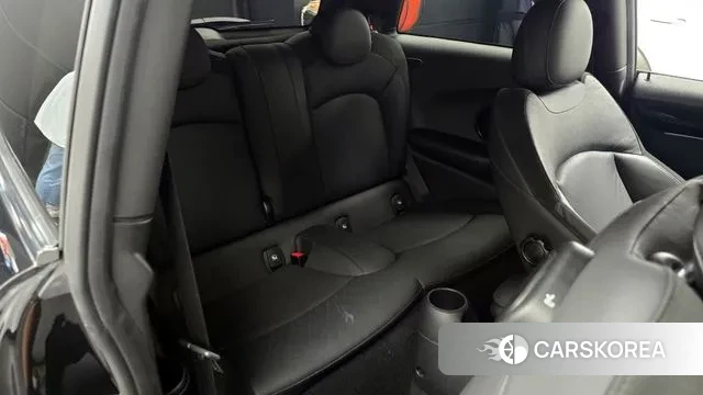 Mini Cooper Electric 2022 Черный из Кореи, фото 3