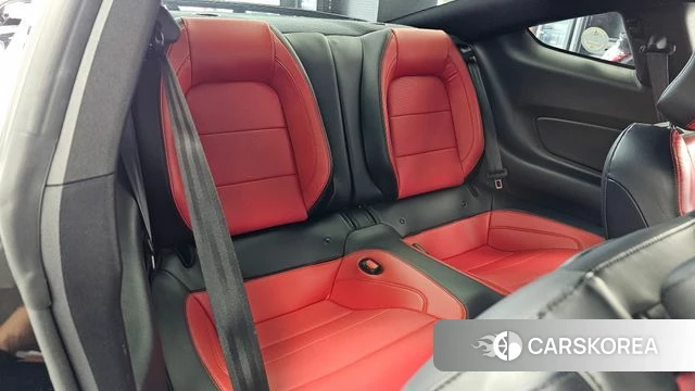 Ford Mustang 2022 Черный из Кореи, фото 3
