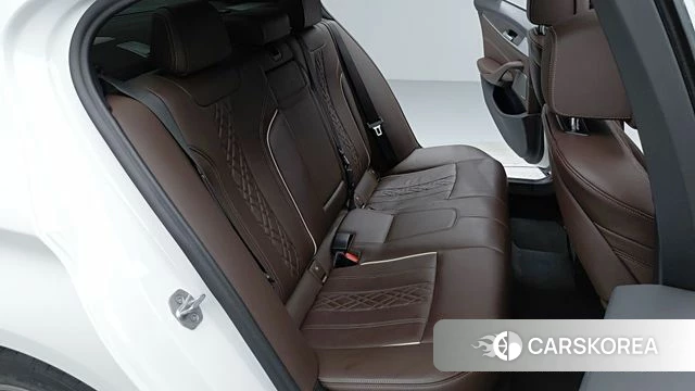 BMW 5 Series (G30) 2020 Белый из Кореи, фото 3