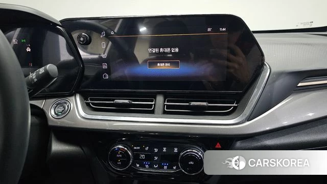 Chevrolet (GM Daewoo) Trax Crossover 2024 Белый из Кореи, фото 3