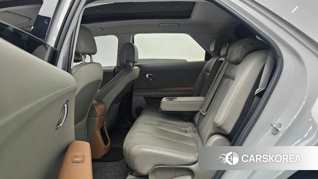Hyundai Ionic 5 2021 Серебристо-серый из Кореи, фото 3