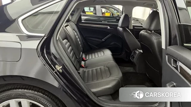 Volkswagen The New Passat 2018 Черный из Кореи, фото 3