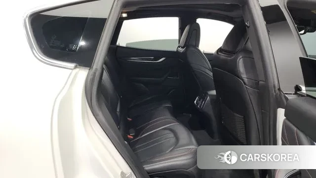 Maserati Levante 2021 Белый из Кореи, фото 3