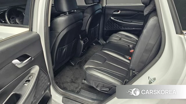 Hyundai The New Santa Fe 2022 Белый из Кореи, фото 3