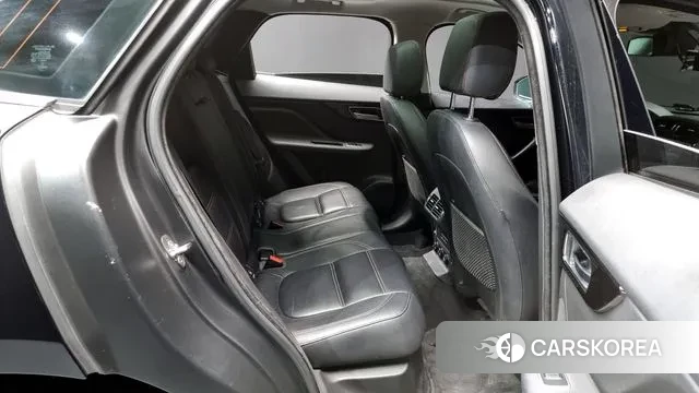 Jaguar F-PACE 2018 Черный из Кореи, фото 3