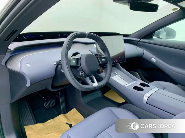 Xiaomi Car Xiaomi YU7 id 3919469 из Китая 3