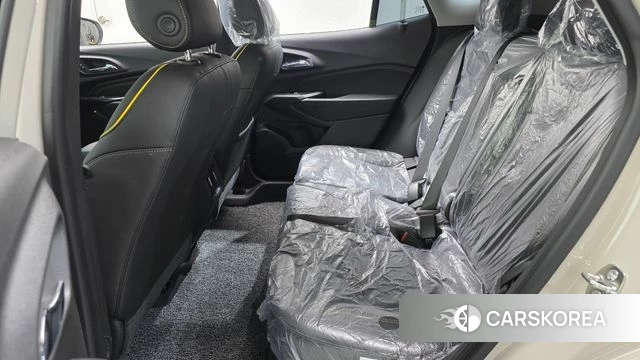 Chevrolet (GM Daewoo) Trax Crossover 2025 Жемчужный цвет из Кореи, фото 3