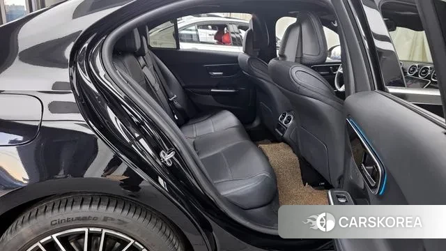 Mercedes-Benz C-Class W206 2024 Черный из Кореи, фото 3