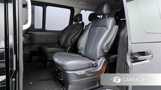 Hyundai Staria 2021 Черный из Кореи, фото 3