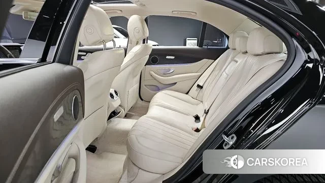 Mercedes-Benz E-Class W213 2020 Черный из Кореи, фото 3