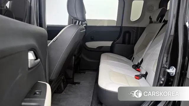 Kia The New Kia Ray 2023 Черный из Кореи, фото 3