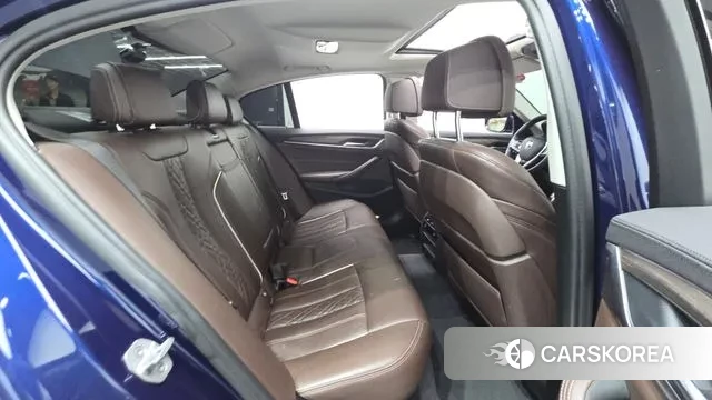 BMW 5 Series (G30) 2018 Синий из Кореи, фото 3