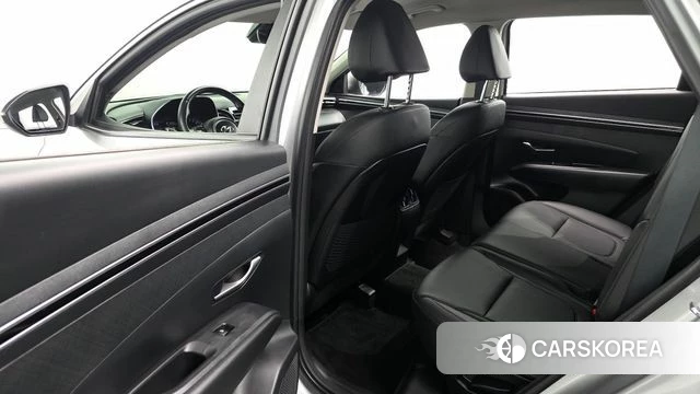 Hyundai Tucson (NX4) 2022 Серебряный из Кореи, фото 3